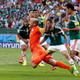 Illustration for article titled Arjen Robben Apologizes For His Dive (But Not That Dive)